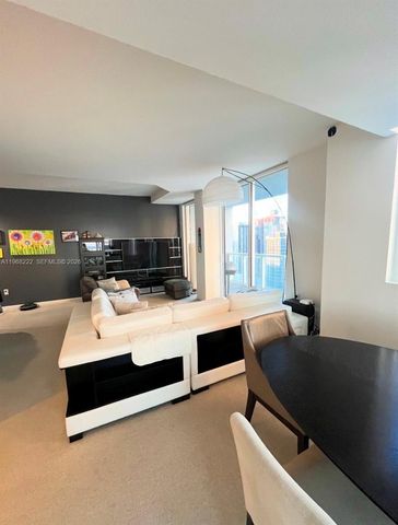 253 NE 2nd St 3903, Miami, FL 33132