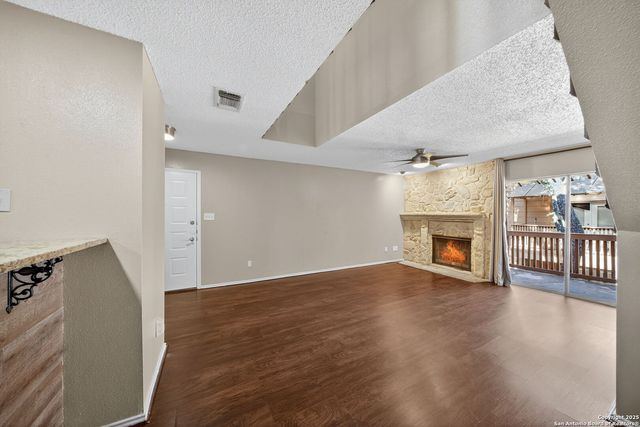 4107 Medical Dr Apt 2204, San Antonio, TX 78229