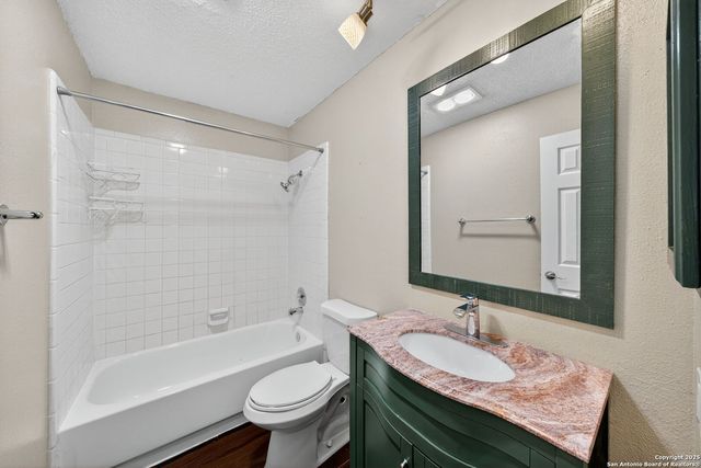4107 Medical Dr Apt 2204, San Antonio, TX 78229