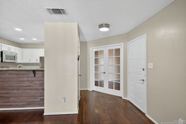 4107 Medical Dr Apt 2204, San Antonio, TX 78229