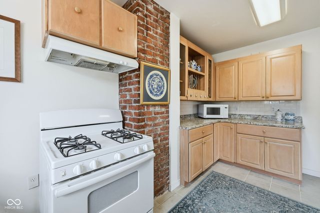 236 W 33rd Street, Indianapolis, IN 46208