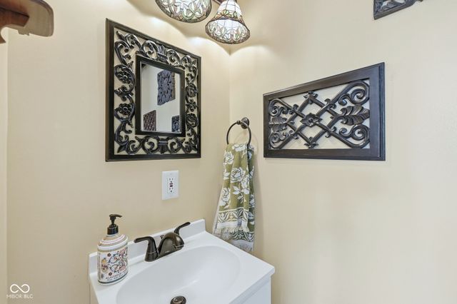 236 W 33rd Street, Indianapolis, IN 46208