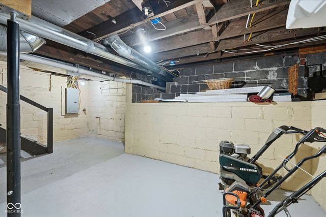 236 W 33rd Street, Indianapolis, IN 46208