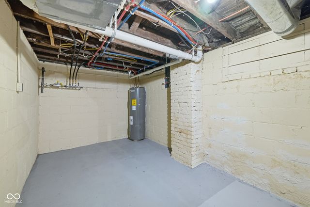 236 W 33rd Street, Indianapolis, IN 46208