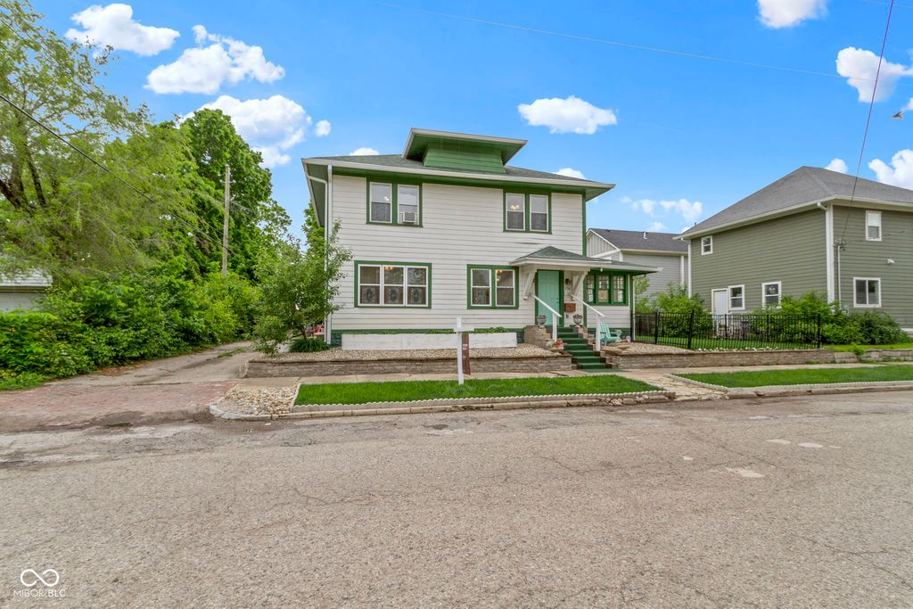 236 W 33rd Street, Indianapolis, IN 46208