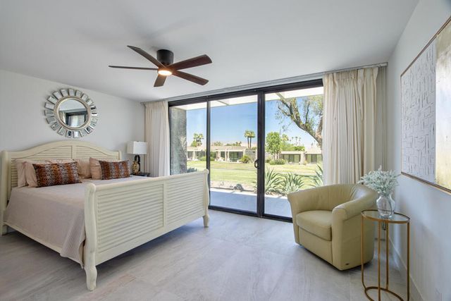 842 N Calle De Pinos, Palm Springs, CA 92262