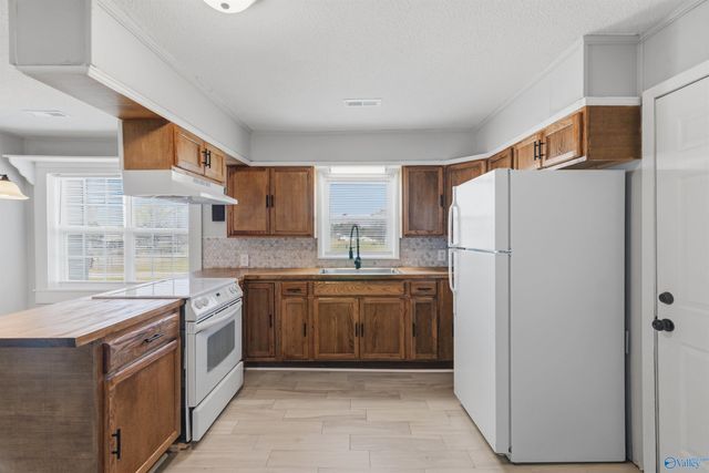 251 Forest Chapel Road, Hartselle, AL 35640