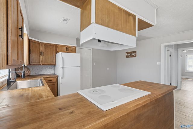 251 Forest Chapel Road, Hartselle, AL 35640