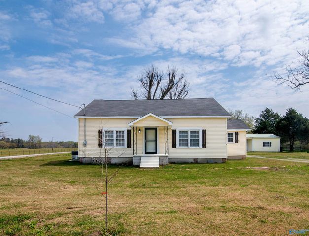 251 Forest Chapel Road, Hartselle, AL 35640