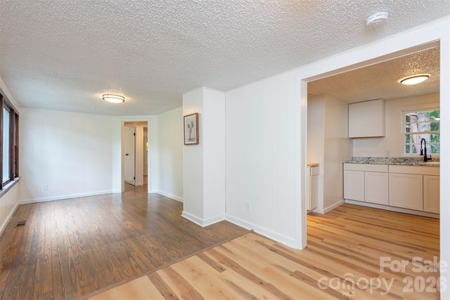 215 Merchant Street, Asheville, NC 28803