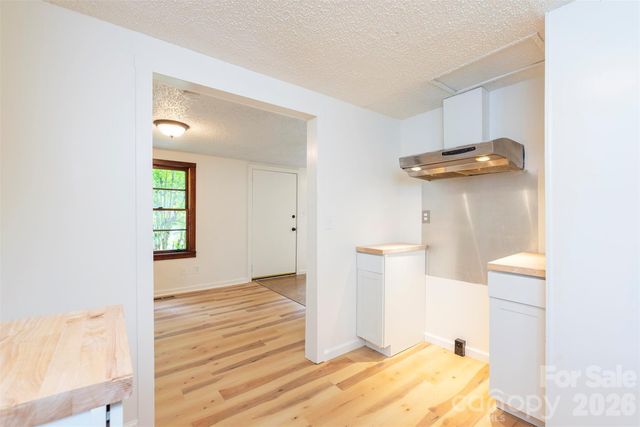215 Merchant Street, Asheville, NC 28803