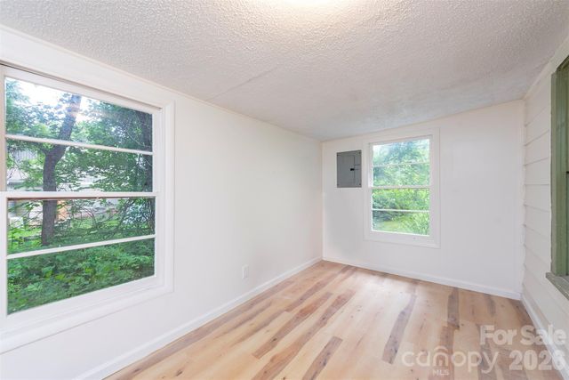 215 Merchant Street, Asheville, NC 28803