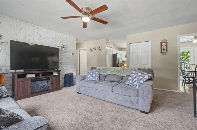 26930 Southwood Lane, Olmsted Falls, OH 44138