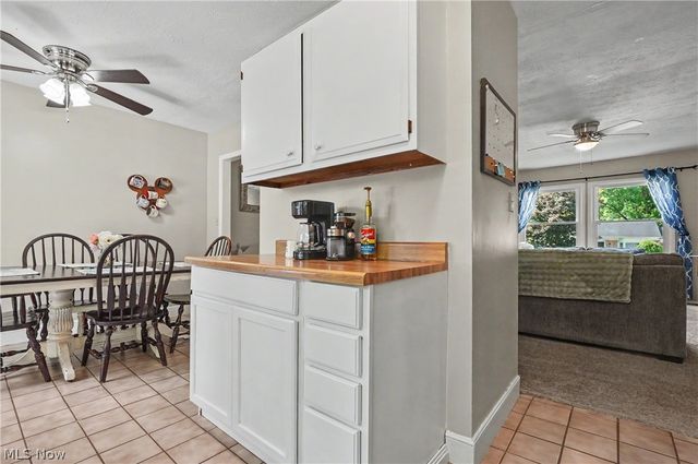 26930 Southwood Lane, Olmsted Falls, OH 44138