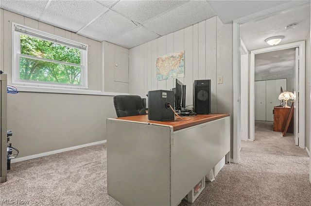 26930 Southwood Lane, Olmsted Falls, OH 44138
