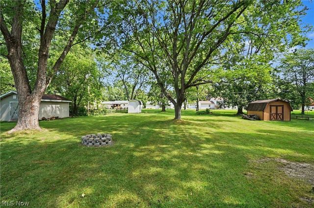 26930 Southwood Lane, Olmsted Falls, OH 44138
