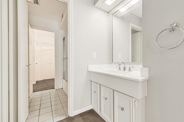 425 E Fair Harbor Lane, Houston, TX 77079