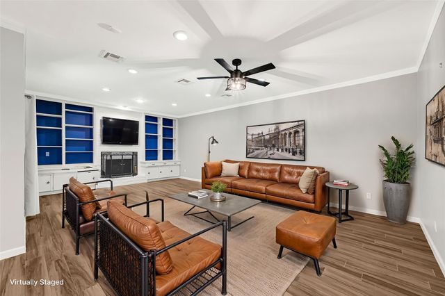 425 E Fair Harbor Lane, Houston, TX 77079