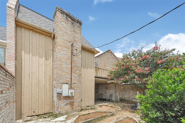 425 E Fair Harbor Lane, Houston, TX 77079