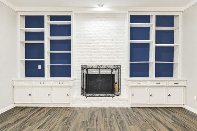 425 E Fair Harbor Lane, Houston, TX 77079