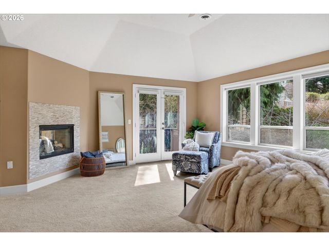 3390 QUAIL RIDGE Ct, West Linn, OR 97068