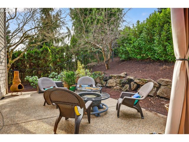 3390 QUAIL RIDGE Ct, West Linn, OR 97068