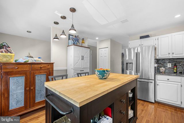 11 FAR CORNERS LOOP, Sparks, MD 21152