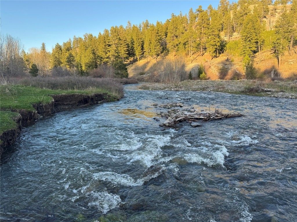 TBD TBD, Big Timber, MT 59011