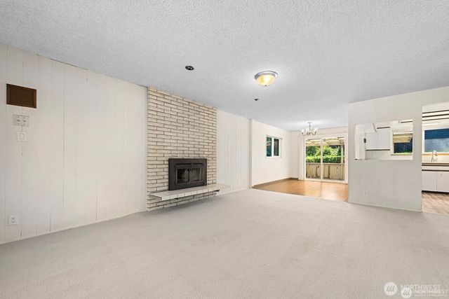 14221 SE 10th Place, Bellevue, WA 98007
