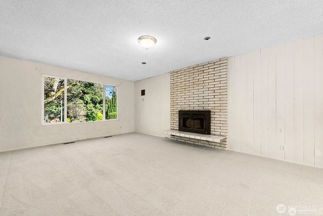 14221 SE 10th Place, Bellevue, WA 98007