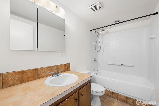 14221 SE 10th Place, Bellevue, WA 98007