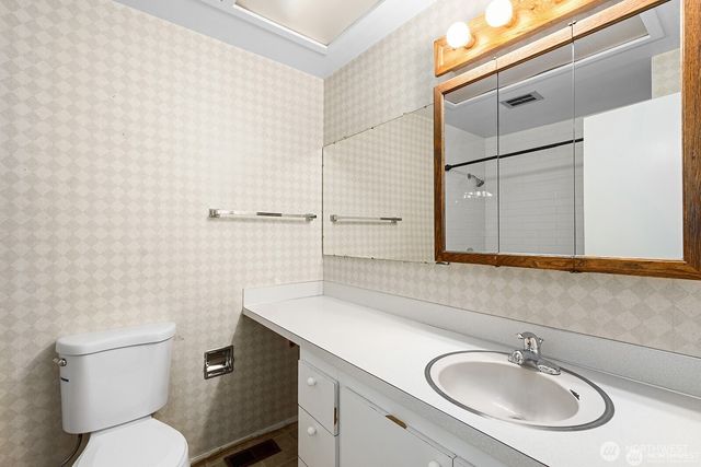 14221 SE 10th Place, Bellevue, WA 98007