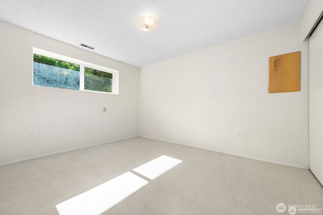 14221 SE 10th Place, Bellevue, WA 98007