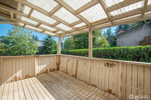 14221 SE 10th Place, Bellevue, WA 98007