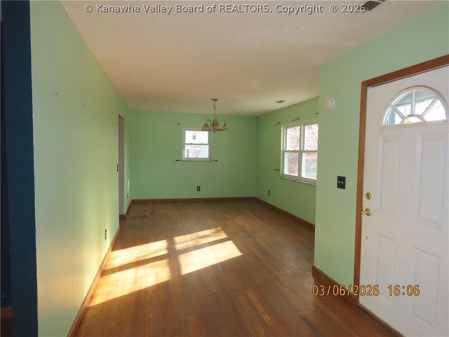 5017 Buffy Drive, Charleston, WV 25313