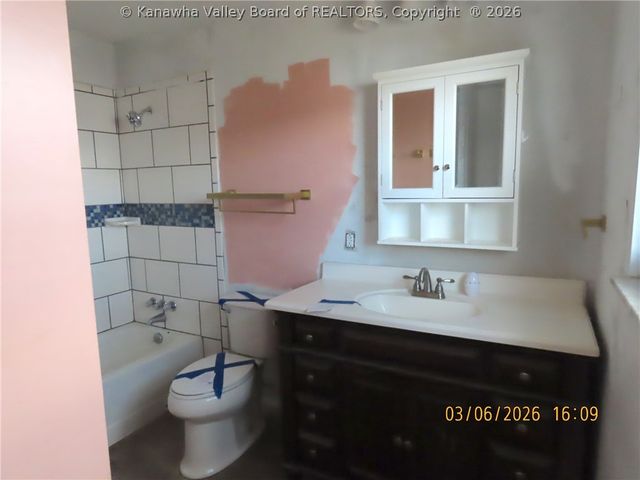 5017 Buffy Drive, Charleston, WV 25313