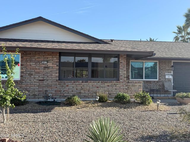 10217 W MISSION Lane W, Sun City, AZ 85351