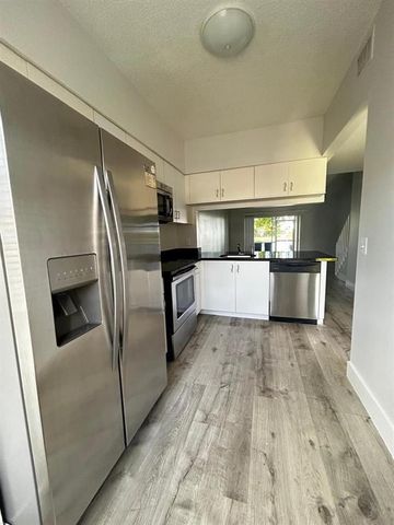 16637 HEMINGWAY Drive 16637, Weston, FL 33326