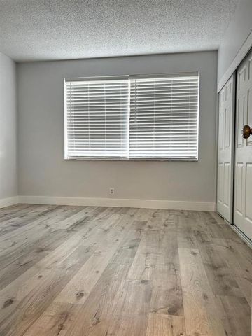 16637 HEMINGWAY Drive 16637, Weston, FL 33326