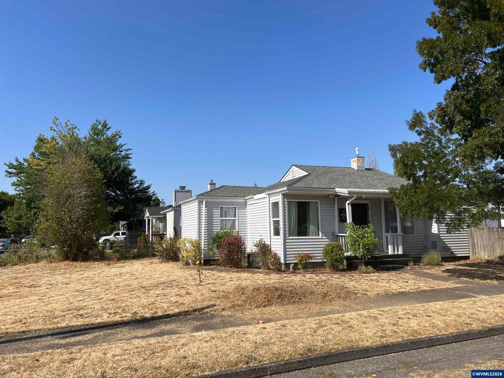 745 16th Av SW, Albany, OR 97321