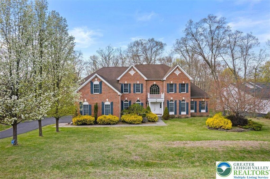 255 Rising Meadow Way, East Stroudsburg, PA 18302