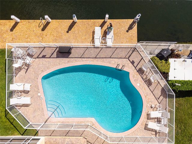 1332 Bayview Drive 401, Fort Lauderdale, FL 33304