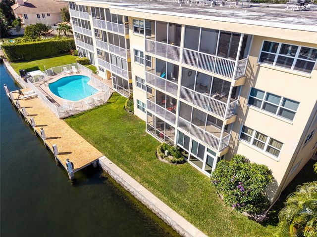 1332 Bayview Drive 401, Fort Lauderdale, FL 33304