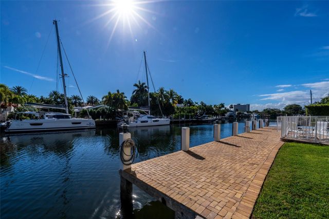 1332 Bayview Drive 401, Fort Lauderdale, FL 33304