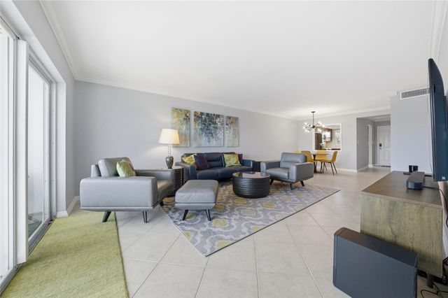 1332 Bayview Drive 401, Fort Lauderdale, FL 33304