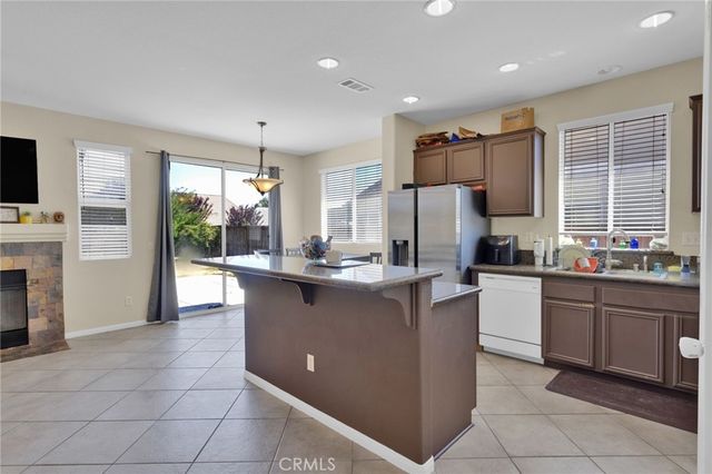 13912 Pinellia, Hesperia, CA 92344