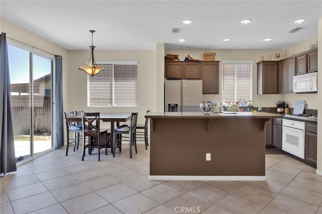 13912 Pinellia, Hesperia, CA 92344