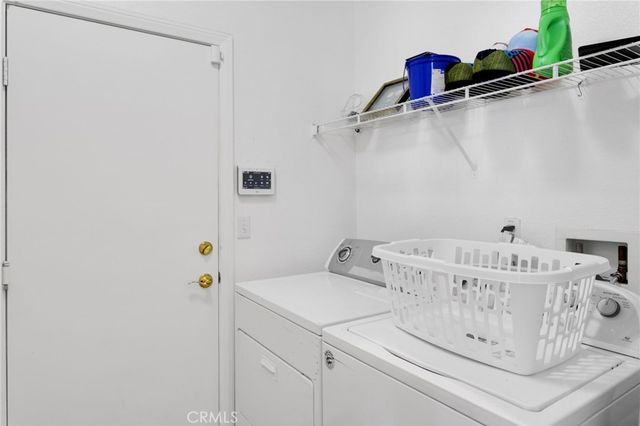 13912 Pinellia, Hesperia, CA 92344