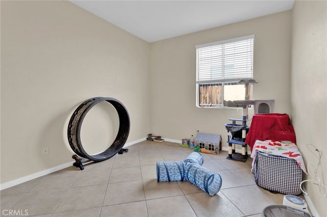 13912 Pinellia, Hesperia, CA 92344