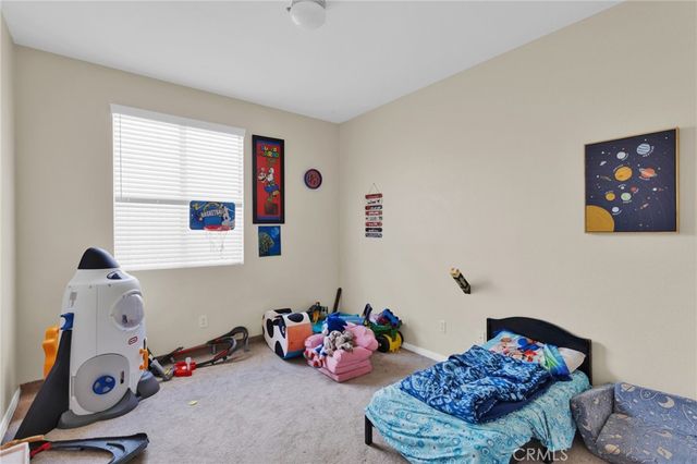 13912 Pinellia, Hesperia, CA 92344